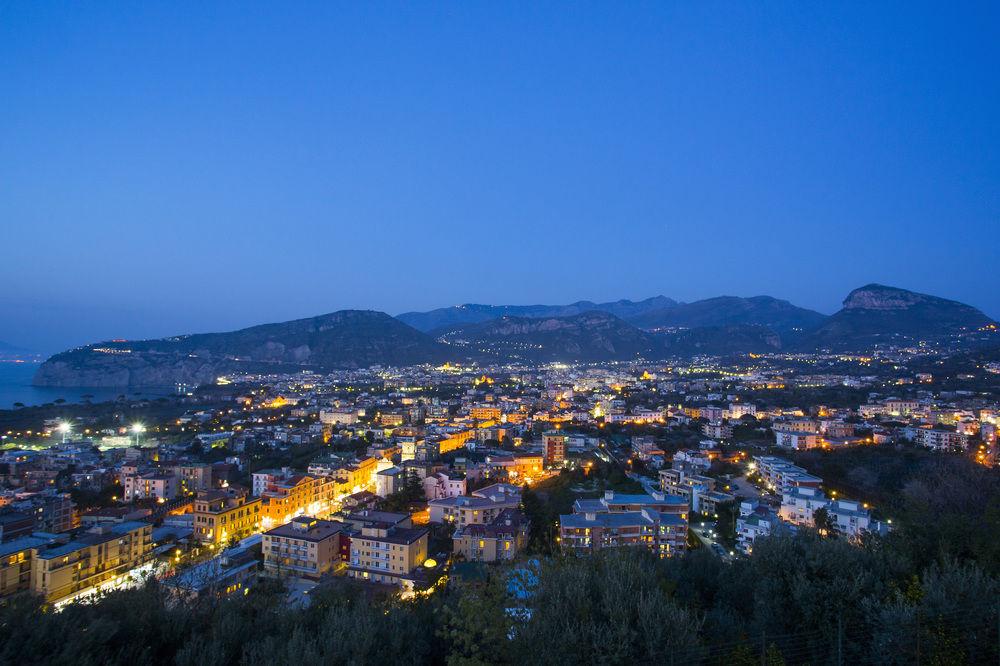 Art Hotel Gran Paradiso Sorrento Esterno foto