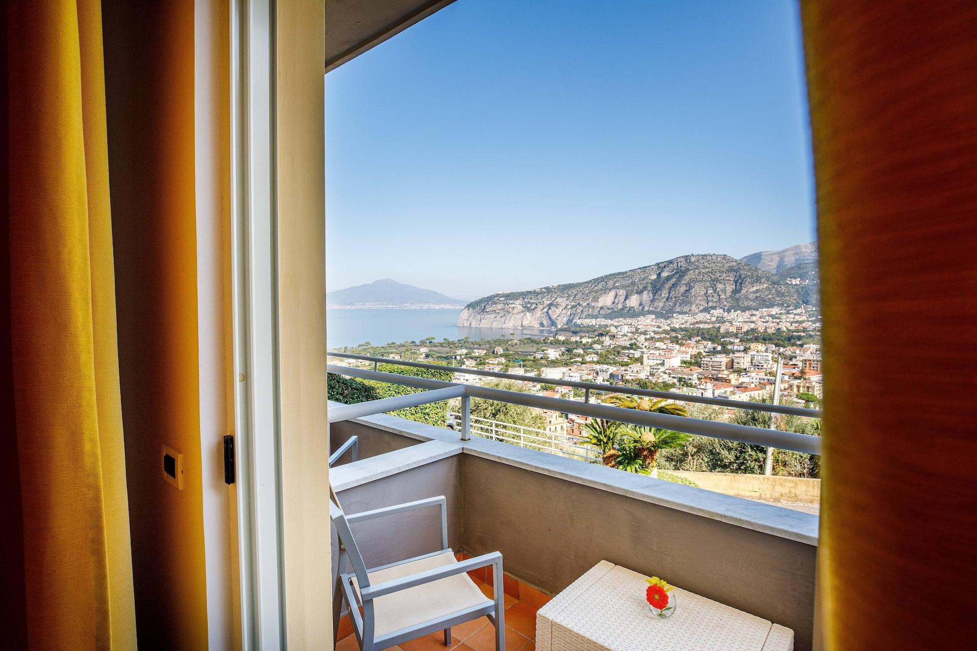 Art Hotel Gran Paradiso Sorrento Esterno foto