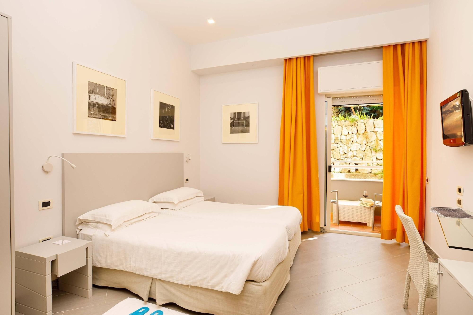 Art Hotel Gran Paradiso Sorrento Esterno foto