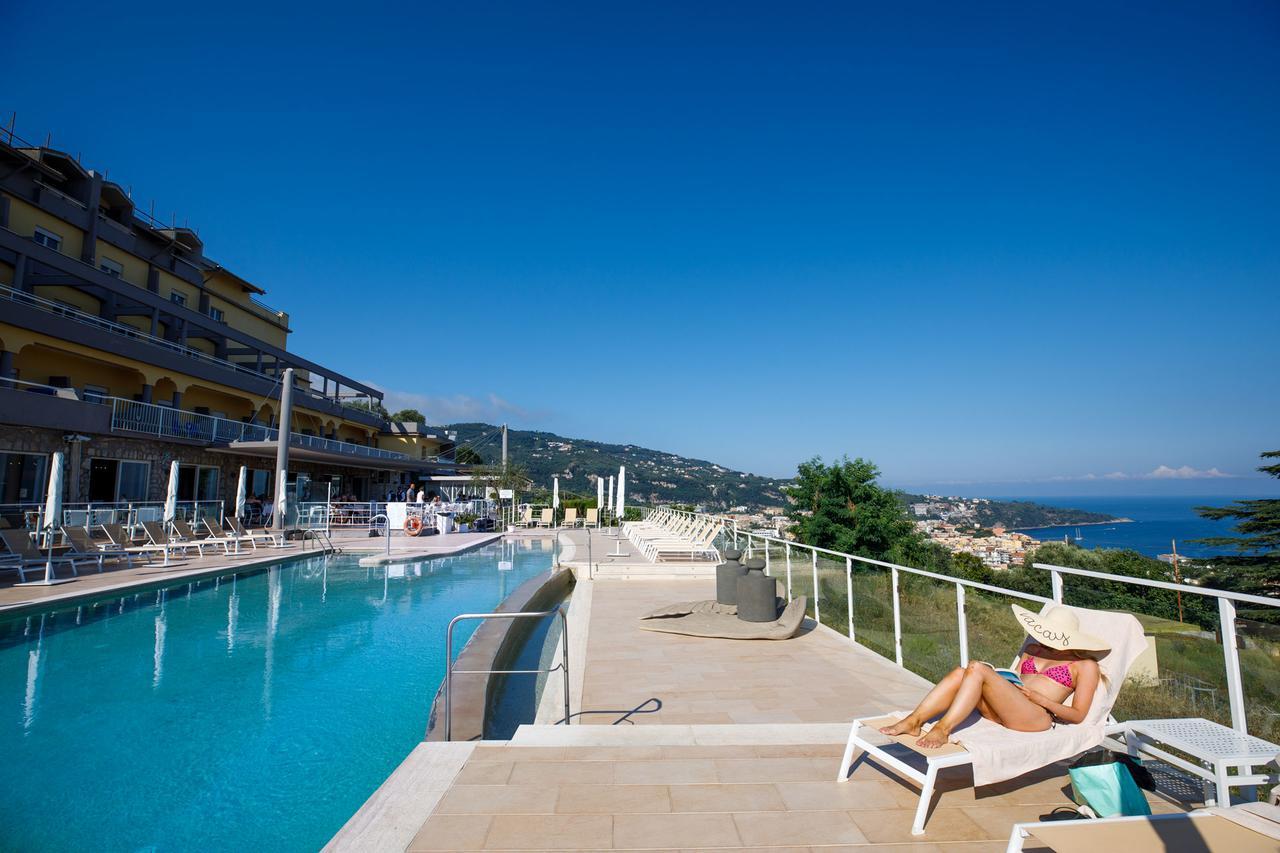 Art Hotel Gran Paradiso Sorrento Esterno foto